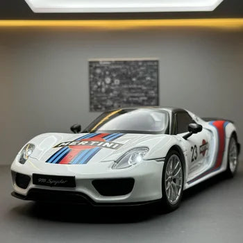 Porsche 918 Spyder Martini Racing 1:18 model