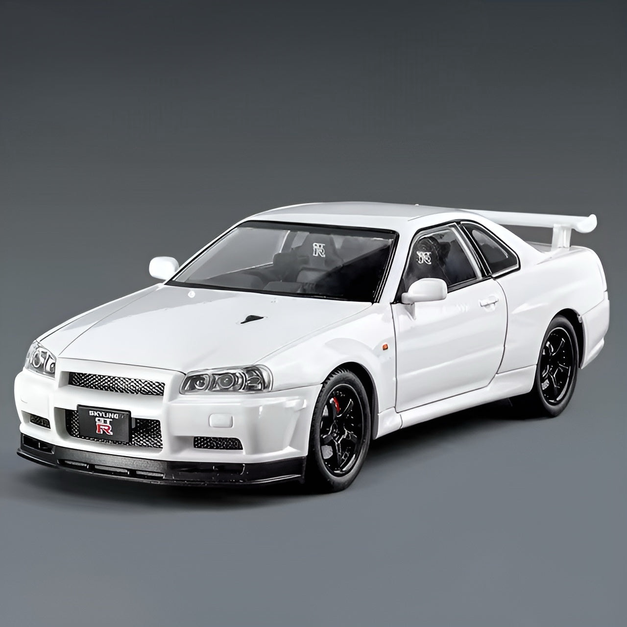 Nissan R34 GTR 1:24 Model Pearl white