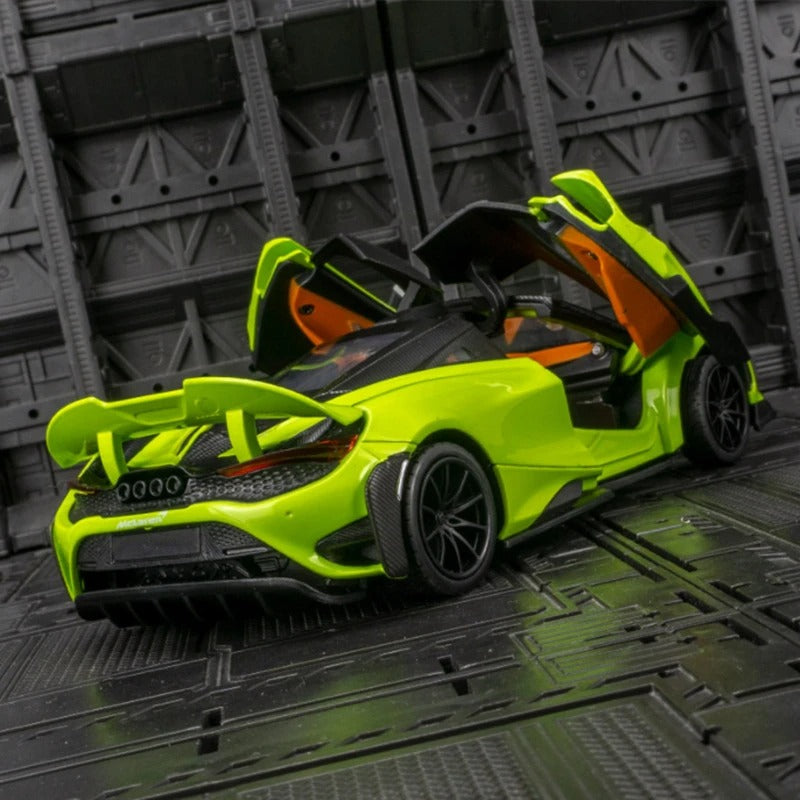 McLaren 765LT 1:24 Model