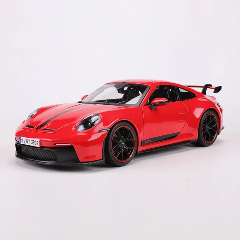 Porsche 992 GT3 1:18 model