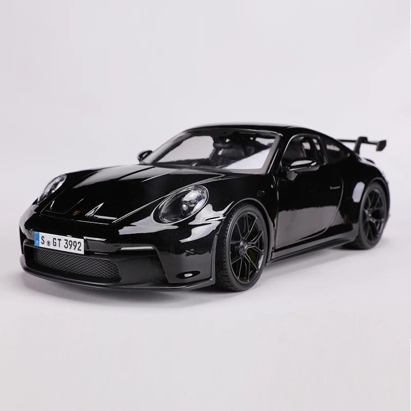 Porsche 992 GT3 1:18 model