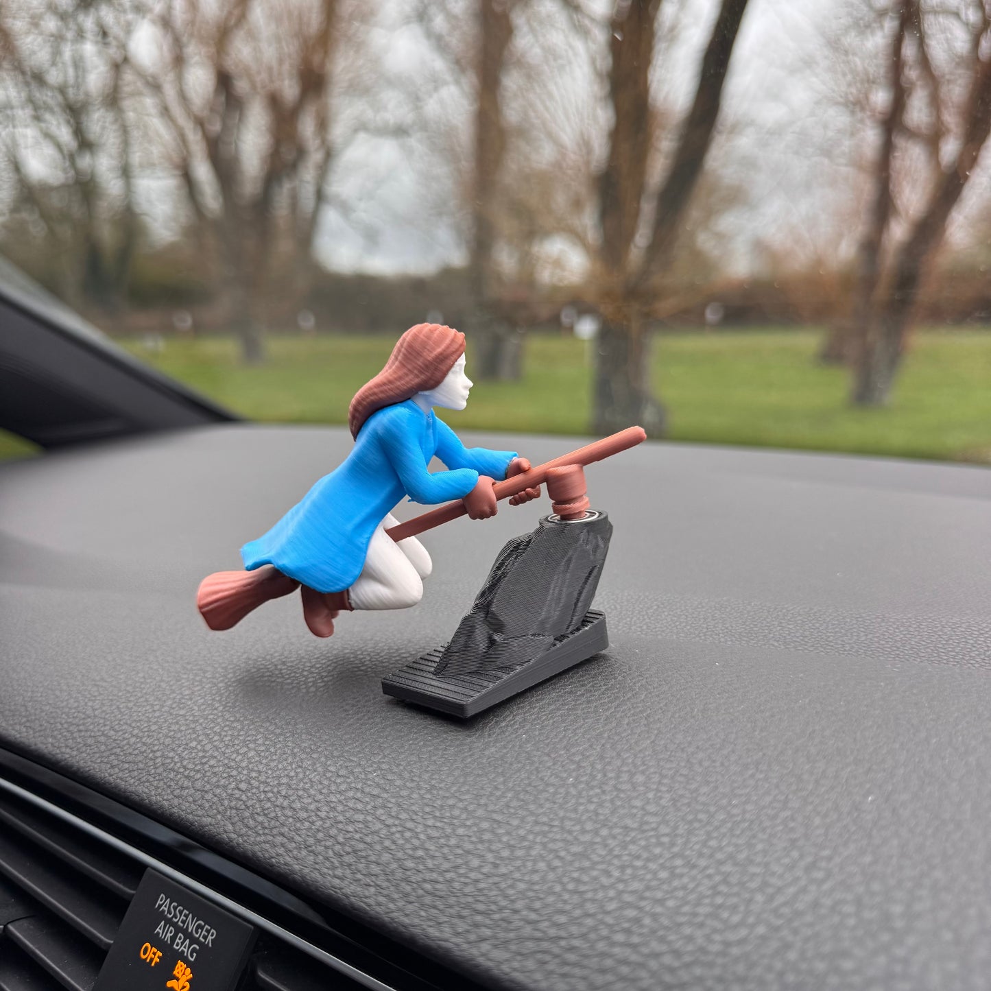Harry Potter Dashboard Ornament (Girl)