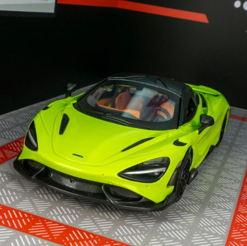 McLaren 765LT 1:24 Model